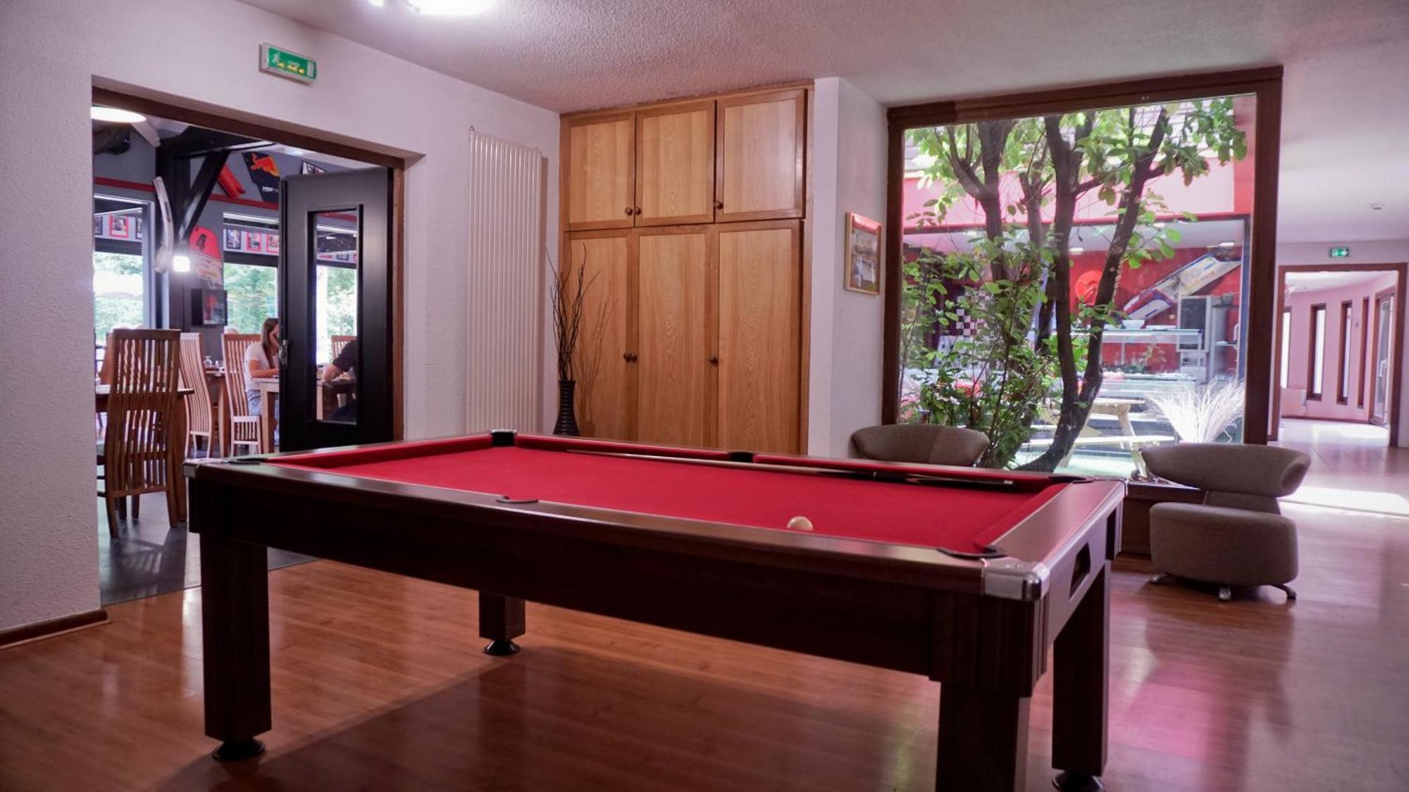Enzo Hotels - St Eloy Metz Amneville By Kyriad Direct エクステリア 写真